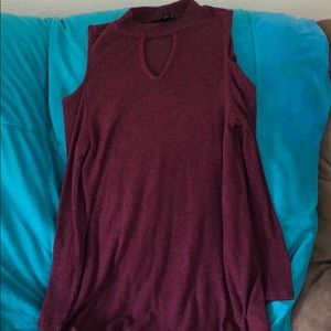 M sized sweater dress with slit shoulders